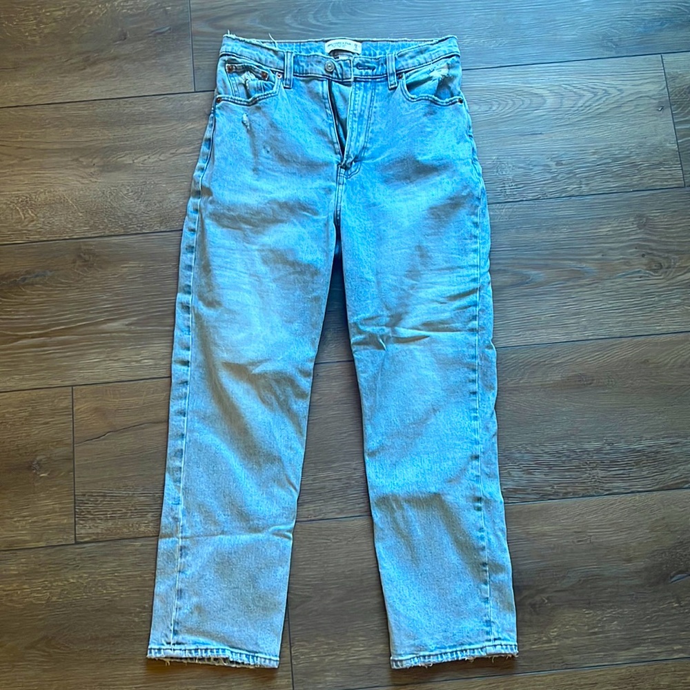 Abercrombie & Fitch The Ankle Straight Ultra High Rise Curve Love Jeans
